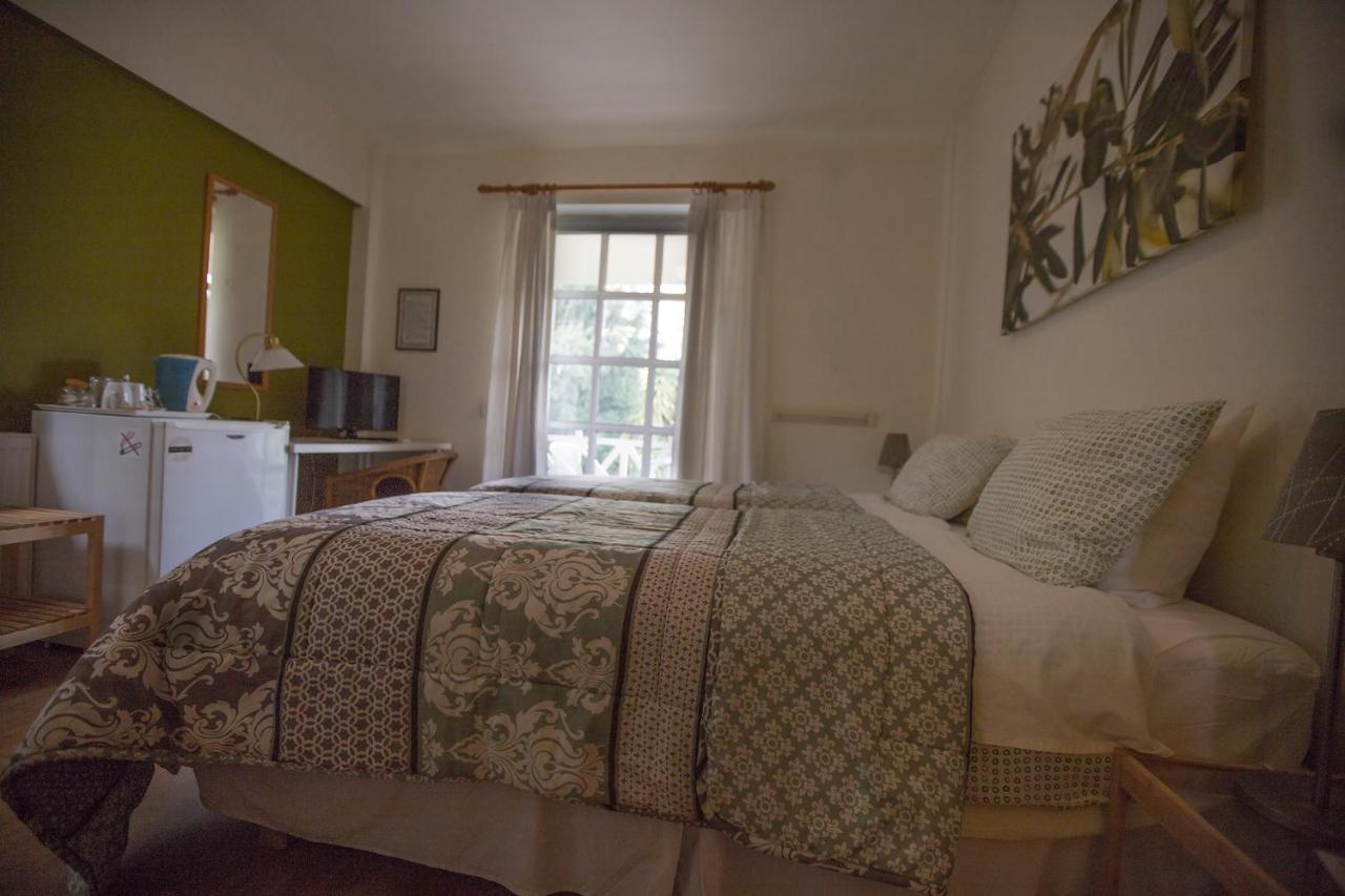 St. Thomas Bed And Breakfast Paianía Exteriör bild
